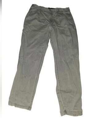7/4/9. Chereskin Men's Classic Straight-Leg Chinos in Gray
